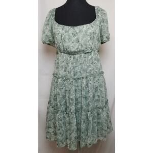 Francesca's Mi Ami Boutique Tiered Sage Green Floral Lined Mini Dress Size M